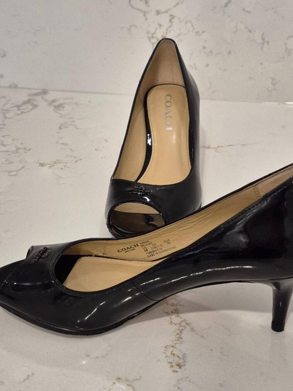 Coach, US 6B, Eur 36, Black Patent